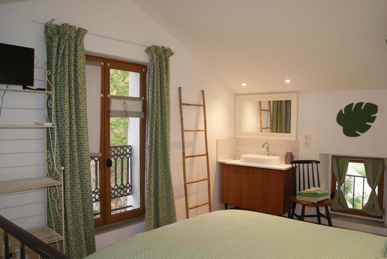 Le Bourguet Bed & Breakfast Sollies Pont Exterior photo