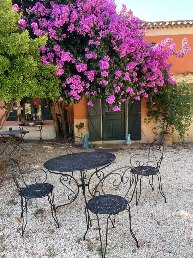 Le Bourguet Bed & Breakfast Sollies Pont Exterior photo